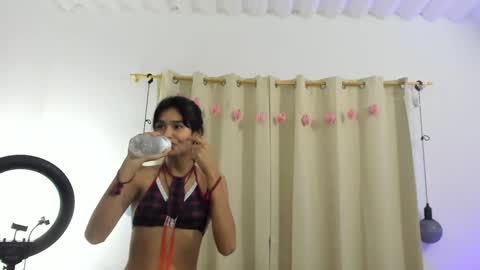 kloeysexy1 online show from January 2025 03:50:01 PM