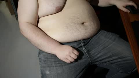 Snapshot of knezzy92 chatting on June 2026 09:18:01 PM Knezzy online show from June 2026 09:18:01 PM