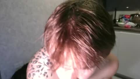 Adam online show from December 2025 01:24:01 AM