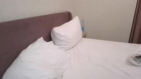 Adam online show from December 2025 12:10:02 PM