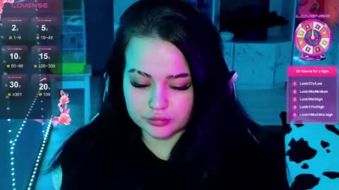 Mia online show from December 2024 04:57:01 PM