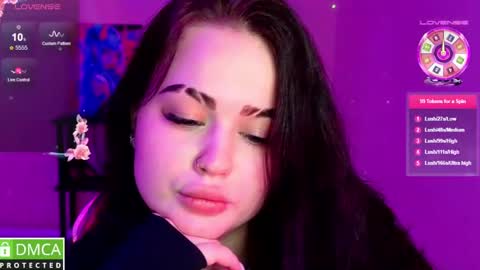 Mia online show from December 2024 01:27:01 AM