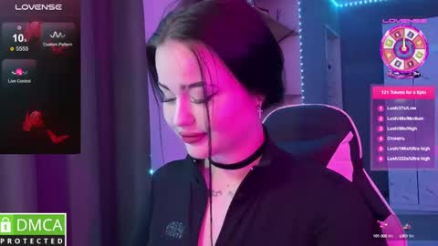 Mia online show from January 2025 10:40:01 PM