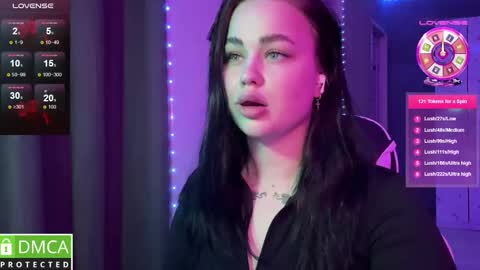 Mia online show from February 2025 11:24:02 PM