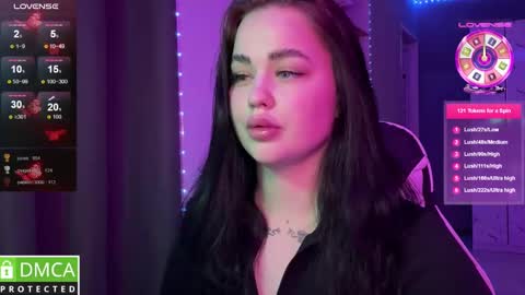 Mia online show from February 2025 02:29:02 AM