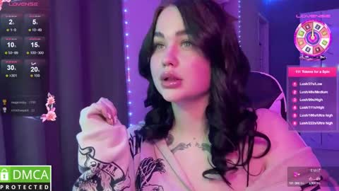 Mia online show from February 2025 09:10:02 AM