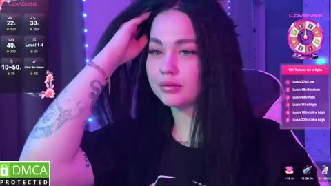 Mia online show from March 2025 11:48:01 PM