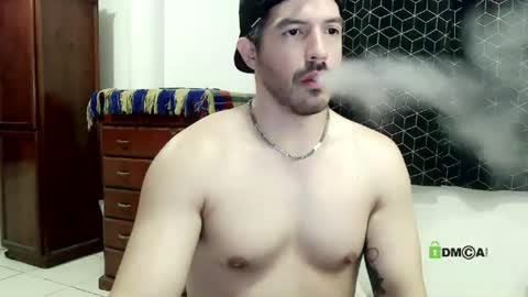 Snapshot of kolombianox chatting on June 2026 07:00:01 AM kolombianox online show from June 2026 07:00:01 AM