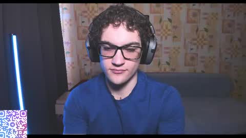 Snapshot of kolyakayne chatting on April 2026 06:38:02 AM Kolya Kayne online show from April 2026 06:38:02 AM