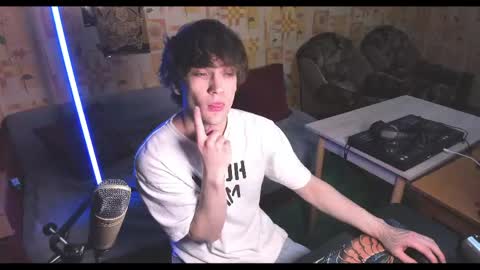 Snapshot of kolyakayne chatting on May 2026 07:30:01 PM Kolya Kayne online show from May 2026 07:30:01 PM