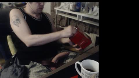 Kompura online show from December 2025 08:05:01 PM