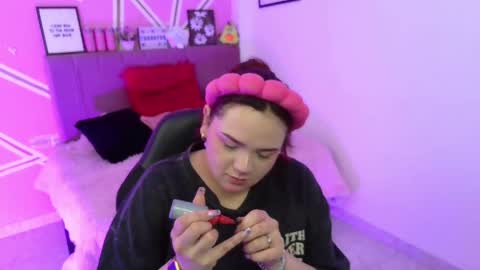 camila online show from April 2026 09:59:01 PM