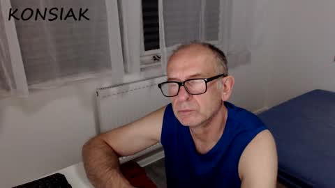 Komsiak online show from September 2025 08:31:01 PM