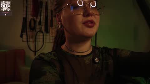 Snapshot of koracrosbie chatting on October 2025 01:40:02 PM Kora TG channel online show from October 2025 01:40:02 PM