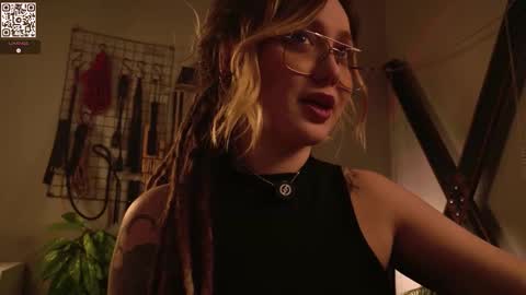 Snapshot of koracrosbie chatting on November 2025 01:25:02 PM Kora TG channel online show from November 2025 01:25:02 PM