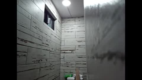 Snapshot of koto420 chatting on January 2025 02:15:01 AM Koto Bombon online show from January 2025 02:15:01 AM