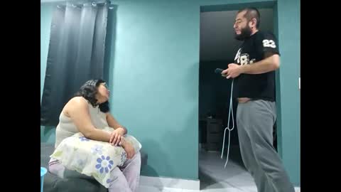 Snapshot of koto420 chatting on January 2025 05:32:02 AM Koto Bombon online show from January 2025 05:32:02 AM