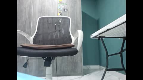 Snapshot of koto420 chatting on March 2025 03:54:01 AM Koto Bombon online show from March 2025 03:54:01 AM