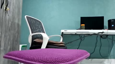 Snapshot of koto420 chatting on February 2026 01:04:01 AM Koto Bombon online show from February 2026 01:04:01 AM