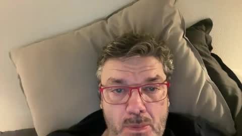 kovapoika online show from November 2025 07:19:02 PM