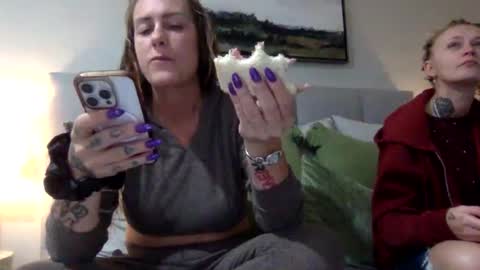 koyoteej online show from January 2025 11:14:02 PM