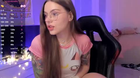 Jess online show from February 2025 08:20:02 PM