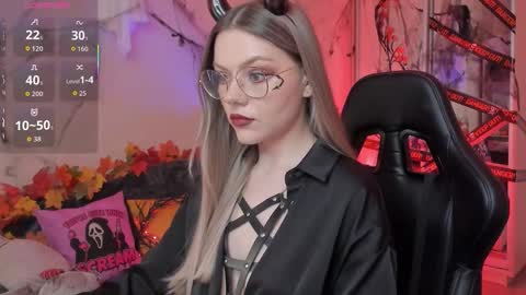 Jess online show from October 2025 04:53:02 PM