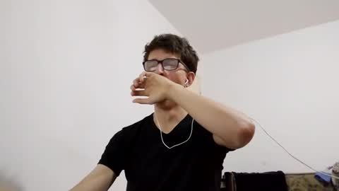 Facu online show from December 2024 04:10:01 PM