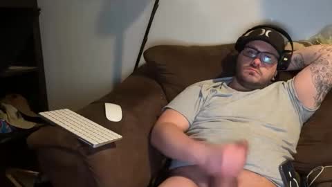 Snapshot of kquinn12b chatting on November 2025 09:41:01 AM cloudyTime online show from November 2025 09:41:01 AM