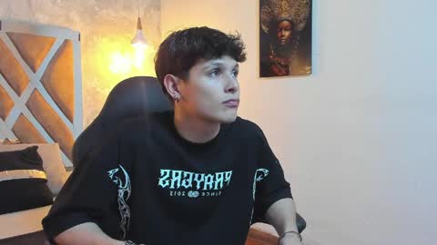 Snapshot of kraven_lust chatting on April 2026 03:06:02 AM Kraven online show from April 2026 03:06:02 AM