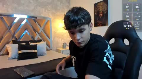 Snapshot of kraven_lust chatting on May 2026 03:02:01 AM Kraven online show from May 2026 03:02:01 AM