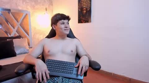 Snapshot of kraven_lust chatting on June 2026 03:37:01 AM Kraven online show from June 2026 03:37:01 AM