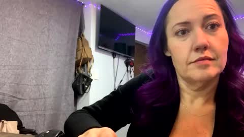 kreamyk420 online show from December 2025 08:31:01 AM