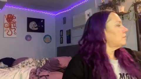 kreamyk420 online show from January 2026 03:06:01 PM