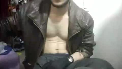 Snapshot of kreyikoz chatting on January 2026 01:00:02 AM kreyikoz online show from January 2026 01:00:02 AM