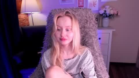 kris_grant online show from February 2025 01:44:01 PM