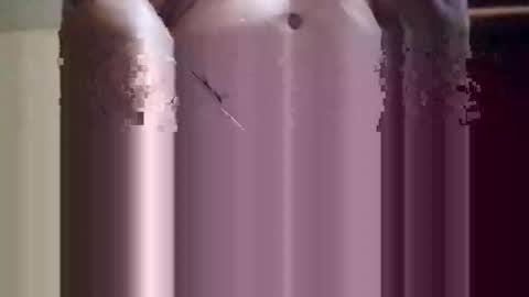 Snapshot of kriscalles260328 chatting on October 2025 10:47:02 AM kriscalles260328 online show from October 2025 10:47:02 AM