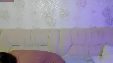 Snapshot of krisdoeill chatting on June 2026 02:24:01 AM krisdoeill online show from June 2026 02:24:01 AM