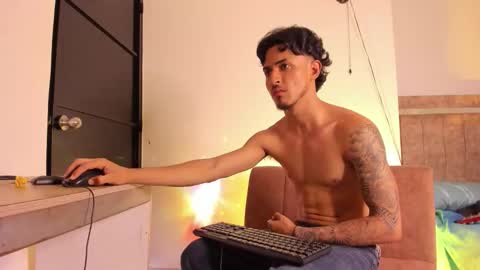 Kriss online show from October 2025 07:23:02 PM