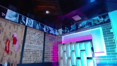 kriss_sweetboobs online show from April 2026 11:40:01 AM