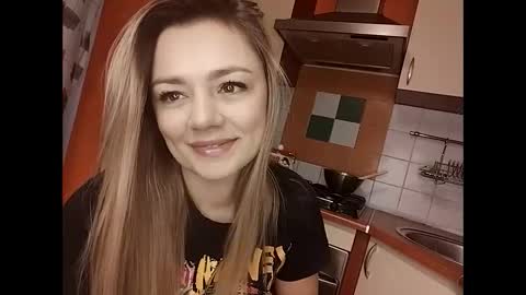 Snapshot of krisssexi chatting on January 2025 05:48:02 AM KrissSexi online show from January 2025 05:48:02 AM