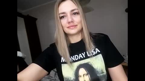 Snapshot of krisssexi chatting on February 2025 05:24:02 PM KrissSexi online show from February 2025 05:24:02 PM