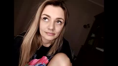 Snapshot of krisssexi chatting on March 2025 03:15:02 PM KrissSexi online show from March 2025 03:15:02 PM