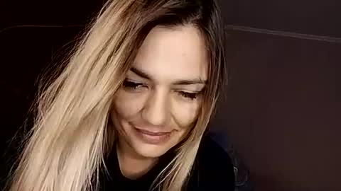 Snapshot of krisssexi chatting on October 2025 05:26:02 AM KrissSexi online show from October 2025 05:26:02 AM