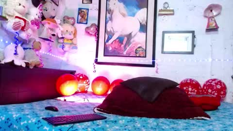 Snapshot of krisstal703358 chatting on December 2025 08:10:02 AM krisstal703358 online show from December 2025 08:10:02 AM