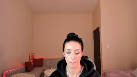 Snapshot of kristen_garner chatting on June 2026 07:24:01 PM Sophia online show from June 2026 07:24:01 PM