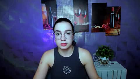 Snapshot of kristenx_x chatting on September 2025 10:28:02 AM Kristen online show from September 2025 10:28:02 AM