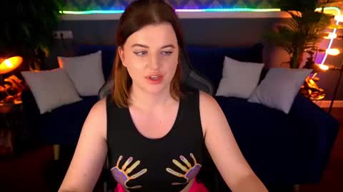 Snapshot of kristifoxy chatting on June 2026 05:17:02 PM kristifoxy online show from June 2026 05:17:02 PM