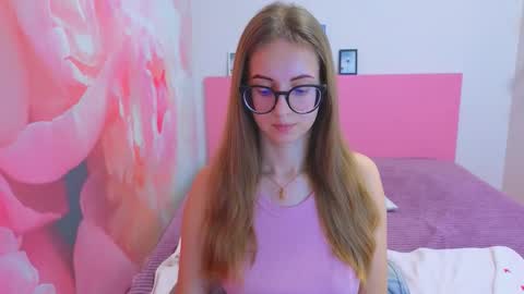 Kristina Adel online show from January 2026 08:17:01 AM