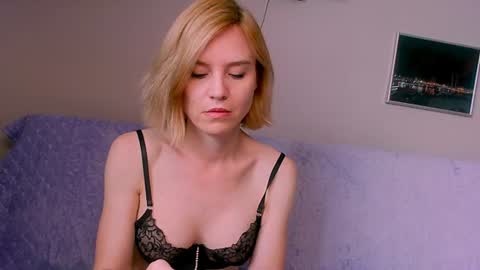 Snapshot of kristina_vagner chatting on July 2026 03:53:02 AM kristina_vagner online show from July 2026 03:53:02 AM